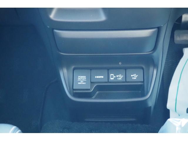 フリードハイブリッド ハイブリッド・ＥＸ　ホンダセンシング／衝突軽減ブレーキ／クルーズコントロール／両側パワースライドドア／ＬＥＤヘッドライト／アルミホイール／純正ナビ／ＴＶ（ワンセグ）／バックカメラ／アップルカープレイ／（18枚目）