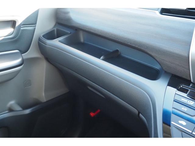 フリードハイブリッド ハイブリッド・ＥＸ　ホンダセンシング／衝突軽減ブレーキ／クルーズコントロール／両側パワースライドドア／ＬＥＤヘッドライト／アルミホイール／純正ナビ／ＴＶ（ワンセグ）／バックカメラ／アップルカープレイ／（45枚目）