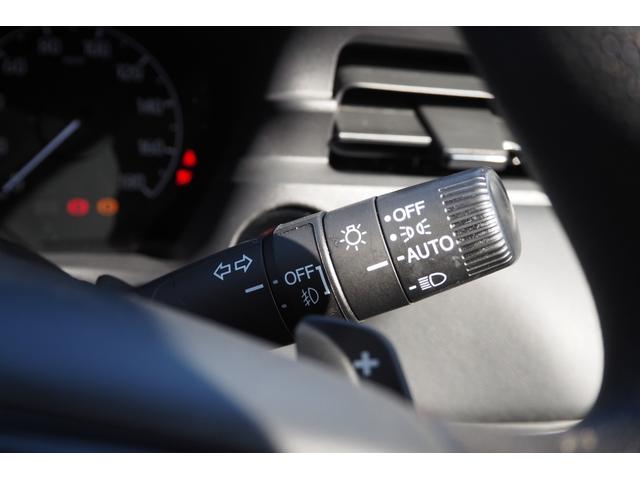 ヴェゼル e:HEVX ホンダセンシング/前後ドラレコ/衝突軽減ブレーキ/クルーズコントロール/LEDヘッドライト/アルミホイール/純正ナビ/ETC/TV/バックカメラ/パドルシフト/サイドカーテンエアバック/(16枚目)