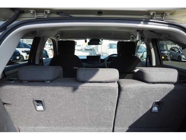 ヴェゼル e:HEVX ホンダセンシング/前後ドラレコ/衝突軽減ブレーキ/クルーズコントロール/LEDヘッドライト/アルミホイール/純正ナビ/ETC/TV/バックカメラ/パドルシフト/サイドカーテンエアバック/(30枚目)