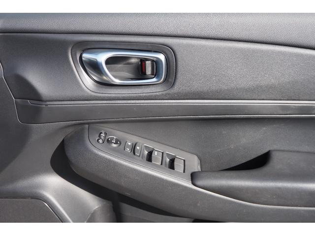 ヴェゼル e:HEVX ホンダセンシング/前後ドラレコ/衝突軽減ブレーキ/クルーズコントロール/LEDヘッドライト/アルミホイール/純正ナビ/ETC/TV/バックカメラ/パドルシフト/サイドカーテンエアバック/(46枚目)