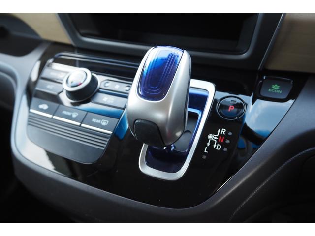 フリードハイブリッド ハイブリッド・Gホンダセンシング ドラレコ(前)/衝突軽減ブレーキ/クルーズコントロール/両側パワースライドドア/ETC/TV(ワンセグ)/バックカメラ/純正ナビ/LEDヘッドライト/(10枚目)