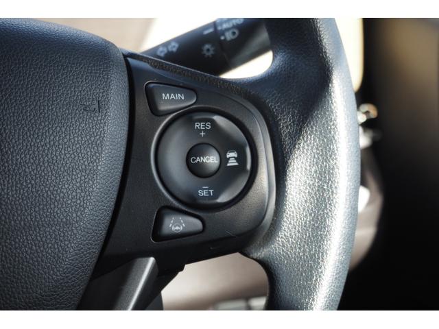 フリードハイブリッド ハイブリッド・Gホンダセンシング ドラレコ(前)/衝突軽減ブレーキ/クルーズコントロール/両側パワースライドドア/ETC/TV(ワンセグ)/バックカメラ/純正ナビ/LEDヘッドライト/(13枚目)