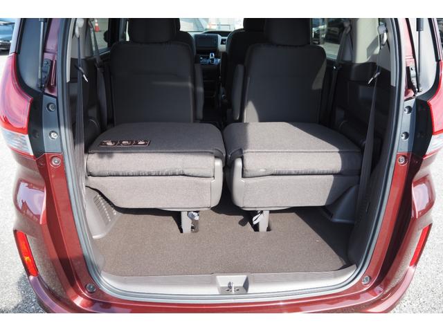 フリードハイブリッド ハイブリッド・Gホンダセンシング ドラレコ(前)/衝突軽減ブレーキ/クルーズコントロール/両側パワースライドドア/ETC/TV(ワンセグ)/バックカメラ/純正ナビ/LEDヘッドライト/(31枚目)