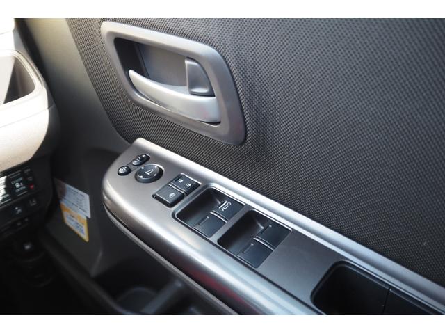 フリードハイブリッド ハイブリッド・Gホンダセンシング ドラレコ(前)/衝突軽減ブレーキ/クルーズコントロール/両側パワースライドドア/ETC/TV(ワンセグ)/バックカメラ/純正ナビ/LEDヘッドライト/(43枚目)