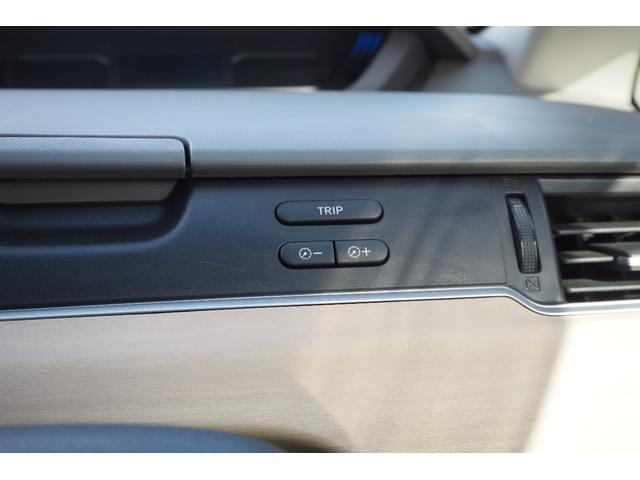 フリードハイブリッド ハイブリッド・Gホンダセンシング ドラレコ(前)/衝突軽減ブレーキ/クルーズコントロール/両側パワースライドドア/ETC/TV(ワンセグ)/バックカメラ/純正ナビ/LEDヘッドライト/(45枚目)