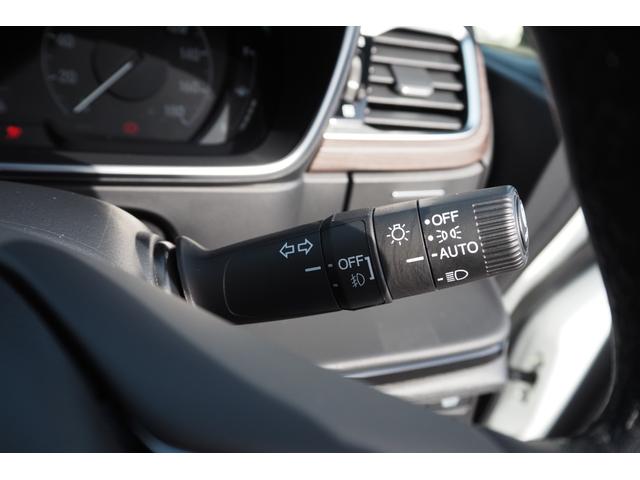 オデッセイハイブリッド e:HEVアブソルート・EX ホンダセンシング/前後ドラレコ/衝突軽減ブレーキ/クルーズコントロール/LEDヘッドライト/アルミホイール/純正ナビ/両側パワースライドドア/ETC/TV/バックカメラ/サイドカーテンエアバック/(13枚目)