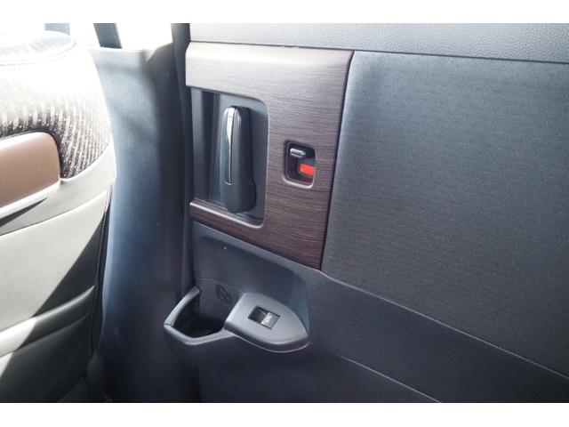 オデッセイハイブリッド e:HEVアブソルート・EX ホンダセンシング/前後ドラレコ/衝突軽減ブレーキ/クルーズコントロール/LEDヘッドライト/アルミホイール/純正ナビ/両側パワースライドドア/ETC/TV/バックカメラ/サイドカーテンエアバック/(20枚目)