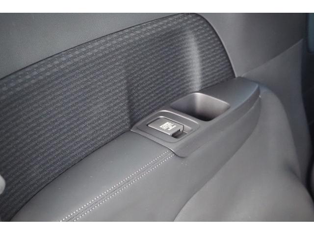 オデッセイハイブリッド e:HEVアブソルート・EX ホンダセンシング/前後ドラレコ/衝突軽減ブレーキ/クルーズコントロール/LEDヘッドライト/アルミホイール/純正ナビ/両側パワースライドドア/ETC/TV/バックカメラ/サイドカーテンエアバック/(33枚目)