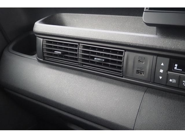 Ｎ－ＢＯＸカスタム ターボ　純正ナビ／ホンダセンシング／前後ドラレコ／サイド・カーテンエアバック／両側パワースライドドア／衝突軽減ブレーキ／クルーズコントロール／ＬＥＤヘッドライト／アルミホイール／ＥＴＣ／ＴＶ／バックカメラ／（53枚目）