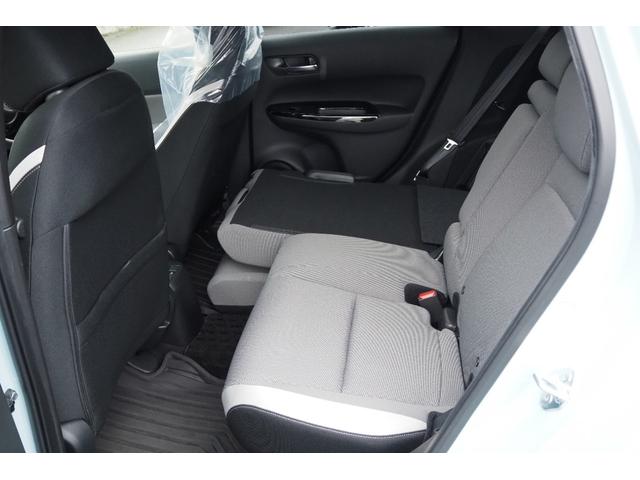 フィット ｅ：ＨＥＶクロスター　ホンダセンシング／衝突軽減ブレーキ／クルーズコントロール／ＬＥＤヘッドライト／１６インチアルミホイール／純正ナビ／ＥＴＣ／ＴＶ／バックカメラ／サイドカーテンエアバック／ＣＤ／ＤＶＤ／（33枚目）