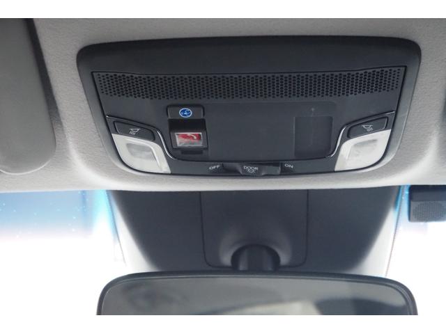 フィット ｅ：ＨＥＶクロスター　ホンダセンシング／衝突軽減ブレーキ／クルーズコントロール／ＬＥＤヘッドライト／１６インチアルミホイール／純正ナビ／ＥＴＣ／ＴＶ／バックカメラ／サイドカーテンエアバック／ＣＤ／ＤＶＤ／（38枚目）