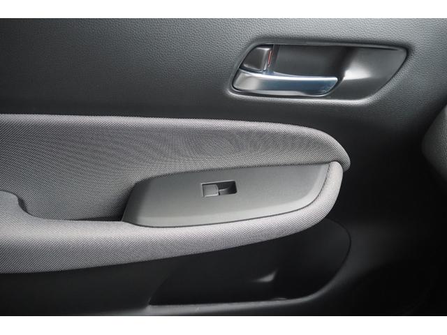 フィット ｅ：ＨＥＶクロスター　ホンダセンシング／衝突軽減ブレーキ／クルーズコントロール／ＬＥＤヘッドライト／１６インチアルミホイール／純正ナビ／ＥＴＣ／ＴＶ／バックカメラ／サイドカーテンエアバック／ＣＤ／ＤＶＤ／（46枚目）