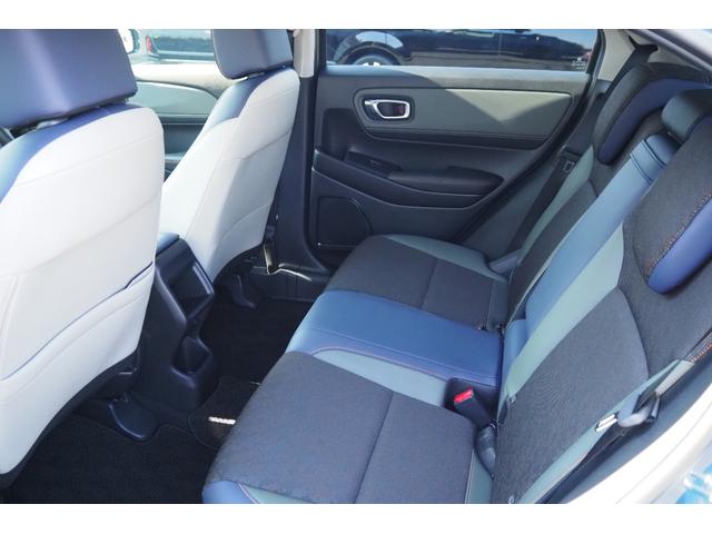 ヴェゼル e:HEV X・HuNTパッケージ(11枚目)