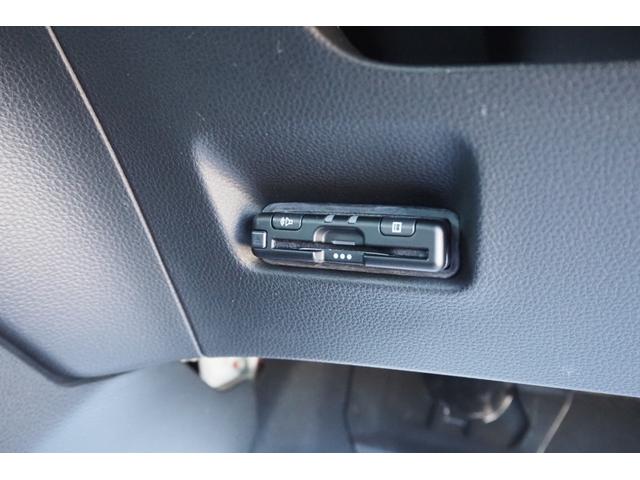 フィット RS ホンダセンシング/衝突軽減ブレーキ/クルーズコントロール/LEDヘッドライト/アルミホイール/ETC/バックカメラ/サイドカーテンエアバック/(6枚目)