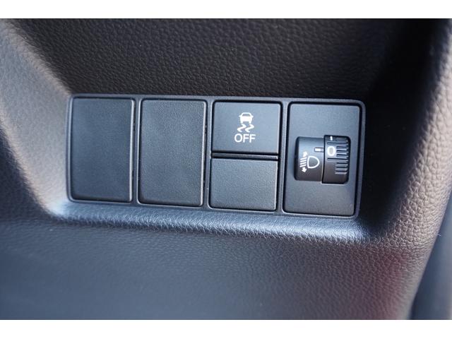フィット RS ホンダセンシング/衝突軽減ブレーキ/クルーズコントロール/LEDヘッドライト/アルミホイール/ETC/バックカメラ/サイドカーテンエアバック/(11枚目)
