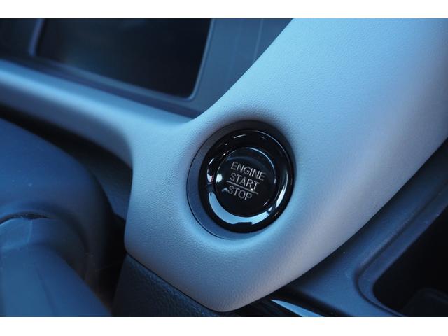 フィット RS ホンダセンシング/衝突軽減ブレーキ/クルーズコントロール/LEDヘッドライト/アルミホイール/ETC/バックカメラ/サイドカーテンエアバック/(12枚目)