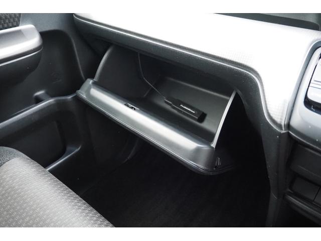 ステップワゴンスパーダ スパーダホンダセンシング　純正ナビ／ドラレコ（前）／ホンダセンシング／衝突軽減ブレーキ／クルーズコントロール／ＬＥＤヘッドライト／両側パワースライドドア／ＥＴＣ／ＴＶ／バックカメラ／アルミホイール／パドルシフト／リア席モニター（44枚目）