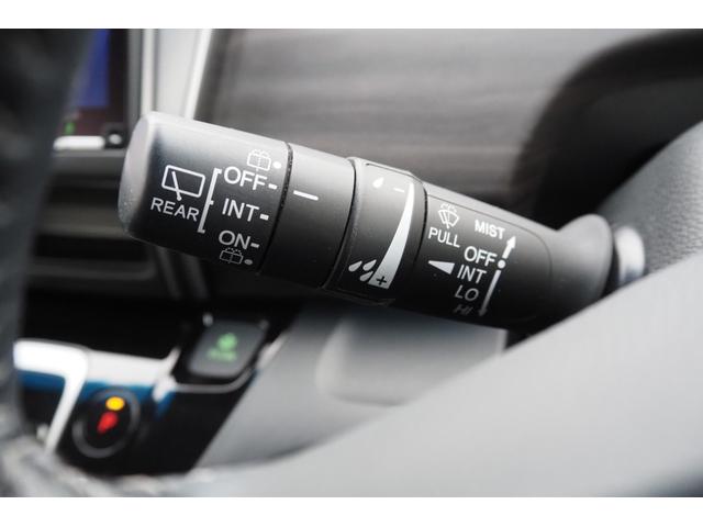 フリードハイブリッド ハイブリッド・Ｇホンダセンシング　前後ドラレコ／ホンダセンシング／ＥＴＣ／ＴＶ／バックカメラ／衝突軽減ブレーキ／クルーズコントロール／両側パワースライドドア／ＬＥＤヘッドライト／アルミホイール／純正ナビ／ステアリングオーディオリモコン（11枚目）