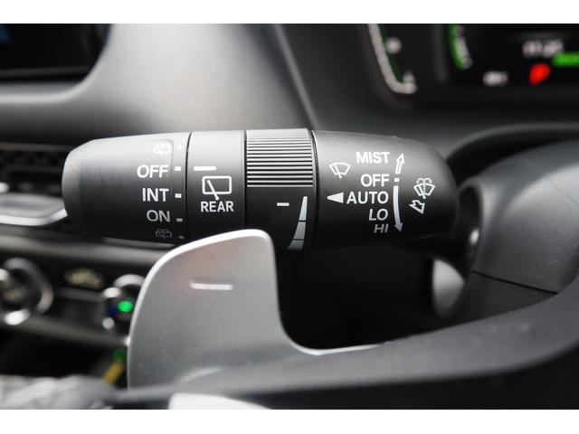 ＺＲ－Ｖ ｅ：ＨＥＶＺ特別仕様車ブラックスタイル　純正ナビ／前後ドラレコ／ホンダセンシング／衝突軽減ブレーキ／クルーズコントロール／ＥＴＣ／ＴＶ／バックカメラ／サイドカーテンエアバック／ＬＥＤフォグライト／パドルシフト／アルミホイール／（10枚目）