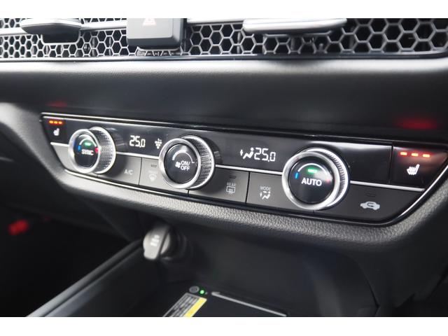 ＺＲ－Ｖ ｅ：ＨＥＶＺ特別仕様車ブラックスタイル　純正ナビ／前後ドラレコ／ホンダセンシング／衝突軽減ブレーキ／クルーズコントロール／ＥＴＣ／ＴＶ／バックカメラ／サイドカーテンエアバック／ＬＥＤフォグライト／パドルシフト／アルミホイール／（12枚目）