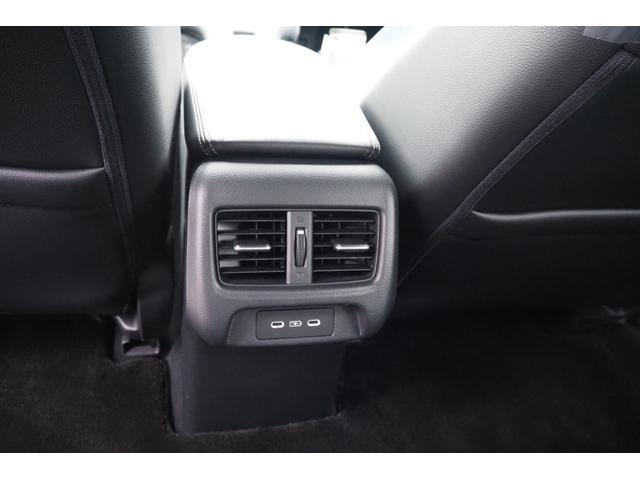 ＺＲ－Ｖ ｅ：ＨＥＶＺ特別仕様車ブラックスタイル　純正ナビ／前後ドラレコ／ホンダセンシング／衝突軽減ブレーキ／クルーズコントロール／ＥＴＣ／ＴＶ／バックカメラ／サイドカーテンエアバック／ＬＥＤフォグライト／パドルシフト／アルミホイール／（18枚目）