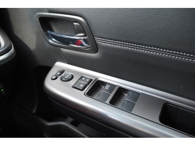 ステップワゴンスパーダ スパーダハイブリッドＧ・ＥＸホンダセンシング　純正ナビ／ホンダセンシング／ドラレコ（前）／両側パワースライドドア／衝突軽減ブレーキ／クルーズコントロール／ＬＥＤヘッドライト／アルミホイール／ＥＴＣ／ＴＶ／バックカメラ／サイドカーテンエアバック／（35枚目）