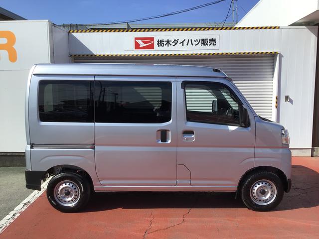 ハイゼットカーゴ ＤＸ　前後ソナー　安全ボディ　セキュリティアラーム　メモリーナビ　ナビＴＶ　キーレスキー　エコアイドル　ハイビームアシスト　ＥＳＣ　オートライト　レーンアシスト　両席エアバッグ　ＡＢＳ（9枚目）