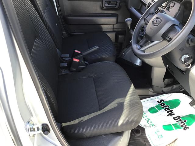 ハイゼットカーゴ ＤＸ　前後ソナー　安全ボディ　セキュリティアラーム　メモリーナビ　ナビＴＶ　キーレスキー　エコアイドル　ハイビームアシスト　ＥＳＣ　オートライト　レーンアシスト　両席エアバッグ　ＡＢＳ（12枚目）