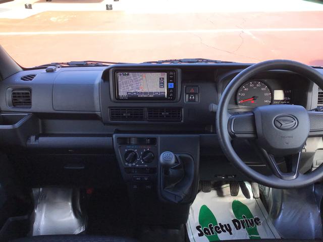 ハイゼットカーゴ ＤＸ　前後ソナー　安全ボディ　セキュリティアラーム　メモリーナビ　ナビＴＶ　キーレスキー　エコアイドル　ハイビームアシスト　ＥＳＣ　オートライト　レーンアシスト　両席エアバッグ　ＡＢＳ（17枚目）