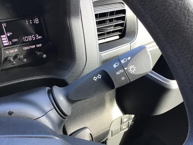 ハイゼットカーゴ ＤＸ　前後ソナー　安全ボディ　セキュリティアラーム　メモリーナビ　ナビＴＶ　キーレスキー　エコアイドル　ハイビームアシスト　ＥＳＣ　オートライト　レーンアシスト　両席エアバッグ　ＡＢＳ（23枚目）