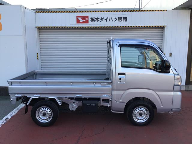 ハイゼットトラック スタンダード　盗難防止装置　レーダーブレーキ　Ｃソナー　キーレスエントリー　スマートキー　パワステ　オートエアコン　アイドルストップ　オートライト　レーンキープアシスト　　衝突安全ボディ（9枚目）