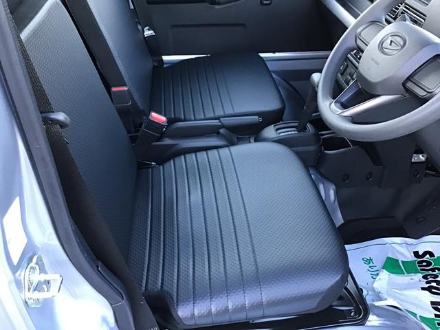 ハイゼットトラック スタンダード　盗難防止装置　レーダーブレーキ　Ｃソナー　キーレスエントリー　スマートキー　パワステ　オートエアコン　アイドルストップ　オートライト　レーンキープアシスト　　衝突安全ボディ（12枚目）