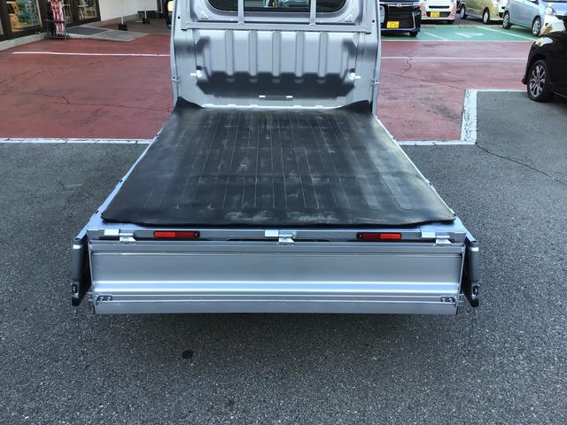 ハイゼットトラック スタンダード　盗難防止装置　レーダーブレーキ　Ｃソナー　キーレスエントリー　スマートキー　パワステ　オートエアコン　アイドルストップ　オートライト　レーンキープアシスト　　衝突安全ボディ（14枚目）