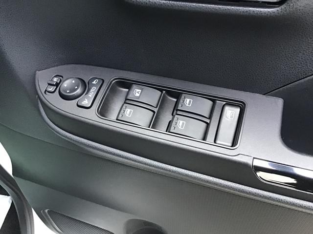 タント カスタムＲＳ　スマートアシスト　コーナーセンサー　衝突被害軽減ブレーキ　踏み間違い防止　ＬＥＤヘッドライト　純正アルミホイール　フォグランプ　両側電動スライドドア（17枚目）