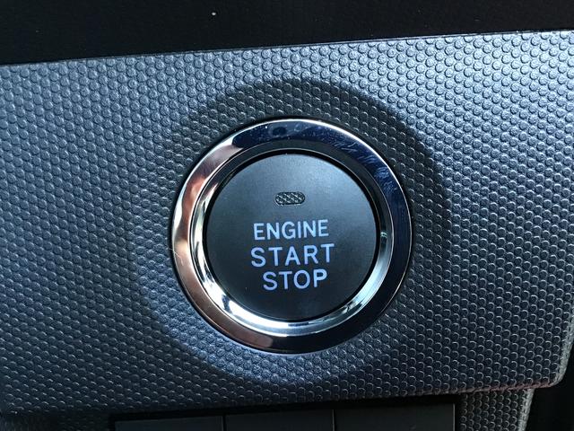 タフト G ダーククロムベンチャー コーナーソナー アダプティブクルコン オートマチックハイビーム LEDライト レーンキープアシスト アイドリングS 電格ミラー キーフリー アルミ スマートキー 衝突安全ボディ(19枚目)