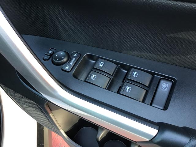 ロッキー プレミアムＧ　ＨＥＶ　レーダクルーズ　ソナー　Ｉストップ　セキュリティアラーム　電動格納式ドアミラー　ＬＥＤヘッドランプ　キーフリーシステム　オートハイビーム　アルミホイール　衝突安全ボディ（13枚目）