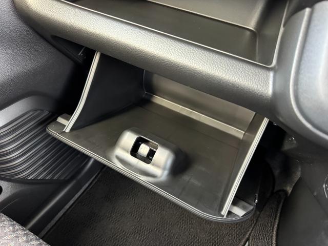 ハスラー ＨＹＢＲＩＤ　Ｇ　３型　全方位モニター付ナビ／コネクト対応　全方位モニター付メモリーナビ・スズキコネクト対応　オートライト　Ｂｌｕｅｔｏｏｔｈ　プッシュスタート　シートヒーター　オートエアコン　スズキセーフティーサポート　禁煙車　衝突被害軽減システム（52枚目）