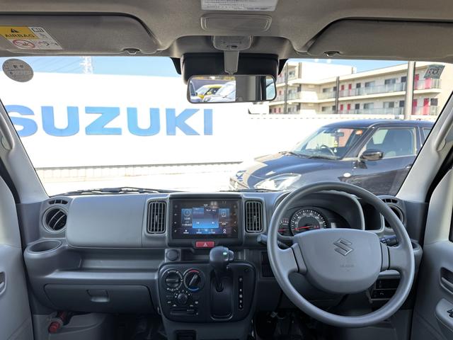 エブリイ ＰＣ　６型　バックアイカメラ付ディスプレイオーディオ　バックアイカメラ付ディスプレイオーディオ　ＬＥＤヘッドランプ　オートライト　スライドドア　シートヒーター　スズキセーフティーサポート　衝突被害軽減システム　アイドリングストップ　横滑り防止機能（24枚目）