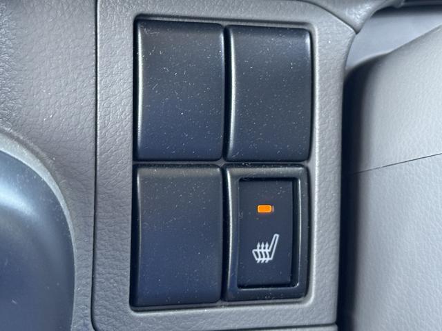 エブリイ ＰＣ　６型　バックアイカメラ付ディスプレイオーディオ　バックアイカメラ付ディスプレイオーディオ　ＬＥＤヘッドランプ　オートライト　スライドドア　シートヒーター　スズキセーフティーサポート　衝突被害軽減システム　アイドリングストップ　横滑り防止機能（35枚目）