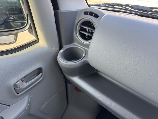 エブリイ ＰＣ　６型　バックアイカメラ付ディスプレイオーディオ　バックアイカメラ付ディスプレイオーディオ　ＬＥＤヘッドランプ　オートライト　スライドドア　シートヒーター　スズキセーフティーサポート　衝突被害軽減システム　アイドリングストップ　横滑り防止機能（50枚目）