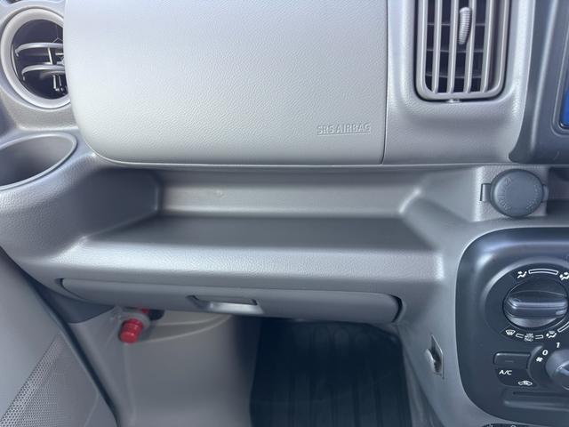 エブリイ ＰＣ　６型　バックアイカメラ付ディスプレイオーディオ　バックアイカメラ付ディスプレイオーディオ　ＬＥＤヘッドランプ　オートライト　スライドドア　シートヒーター　スズキセーフティーサポート　衝突被害軽減システム　アイドリングストップ　横滑り防止機能（51枚目）