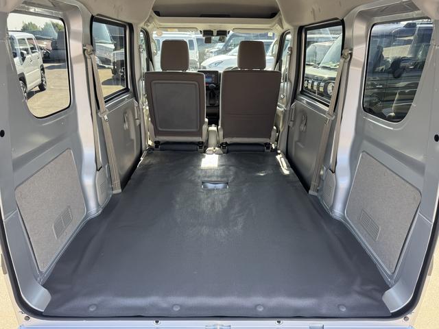 エブリイ ＰＣ　６型　バックアイカメラ付ディスプレイオーディオ　バックアイカメラ付ディスプレイオーディオ　ＬＥＤヘッドランプ　オートライト　スライドドア　シートヒーター　スズキセーフティーサポート　衝突被害軽減システム　アイドリングストップ　横滑り防止機能（60枚目）