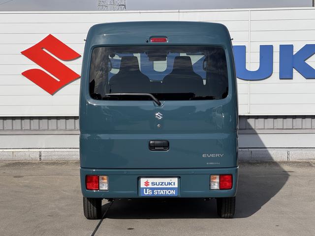 エブリイ ＰＡリミテッド　電子制御式パートタイム４ＷＤ　ＣＶＴ　６型　オートライト　スライドドア　スズキセーフティーサポート　４ＷＤ　衝突被害軽減システム　アイドリングストップ　横滑り防止機能　衝突安全ボディ　盗難防止システム　電波式キーレスエントリー　ＡＭ／ＦＭラジオ（8枚目）