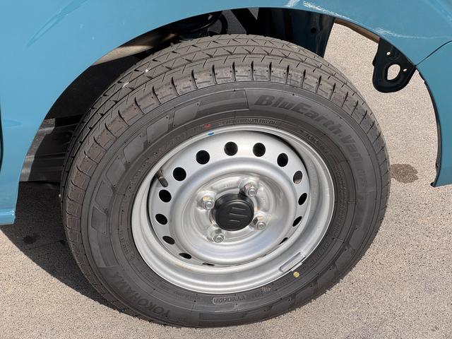 エブリイ ＰＡリミテッド　電子制御式パートタイム４ＷＤ　ＣＶＴ　６型　オートライト　スライドドア　スズキセーフティーサポート　４ＷＤ　衝突被害軽減システム　アイドリングストップ　横滑り防止機能　衝突安全ボディ　盗難防止システム　電波式キーレスエントリー　ＡＭ／ＦＭラジオ（16枚目）