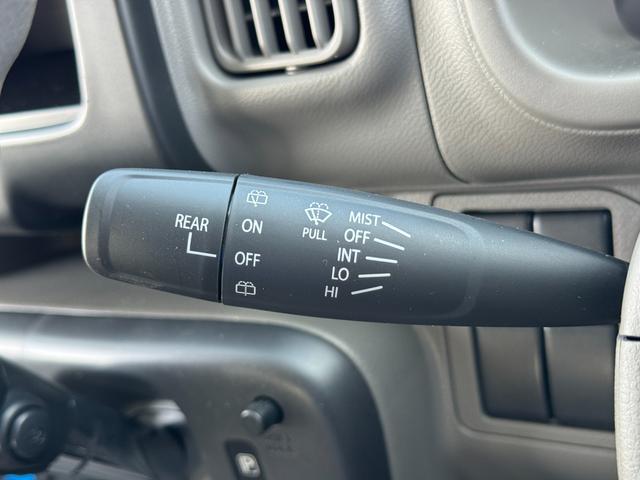 エブリイ ＰＡリミテッド　電子制御式パートタイム４ＷＤ　ＣＶＴ　６型　オートライト　スライドドア　スズキセーフティーサポート　４ＷＤ　衝突被害軽減システム　アイドリングストップ　横滑り防止機能　衝突安全ボディ　盗難防止システム　電波式キーレスエントリー　ＡＭ／ＦＭラジオ（33枚目）