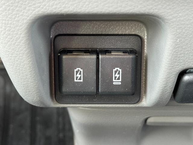 エブリイ ＰＡリミテッド　電子制御式パートタイム４ＷＤ　ＣＶＴ　６型　オートライト　スライドドア　スズキセーフティーサポート　４ＷＤ　衝突被害軽減システム　アイドリングストップ　横滑り防止機能　衝突安全ボディ　盗難防止システム　電波式キーレスエントリー　ＡＭ／ＦＭラジオ（36枚目）