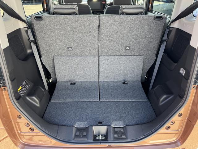 スペーシア ＨＹＢＲＩＤ　Ｘ　ＤＳＢＳＩＩ／ＡＣＣ／電動スライドドア　デュアルセンサーブレーキサポートＩＩ　アダプティブクルーズコントロール　電動スライドドア　電動パーキングブレーキ　オートライト　プッシュスタート　シートヒーター　オートエアコン　衝突被害軽減システム（57枚目）