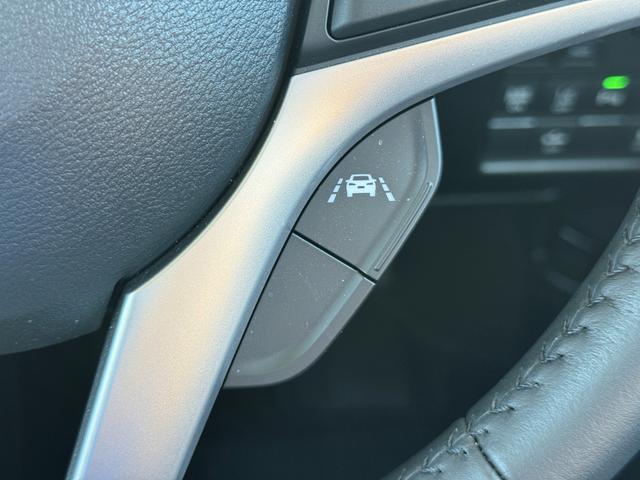 ソリオ ＨＹＢＲＩＤ　ＭＺ　３型　ＤＳＢＳＩＩ／ＡＣＣ／電動スライド　デュアルセンサーブレーキサポートＩＩ　アダプティブクルーズコントロール　電動スライドドア　オートライト　プッシュスタート　シートヒーター　オートエアコン　スズキセーフティーサポート（37枚目）