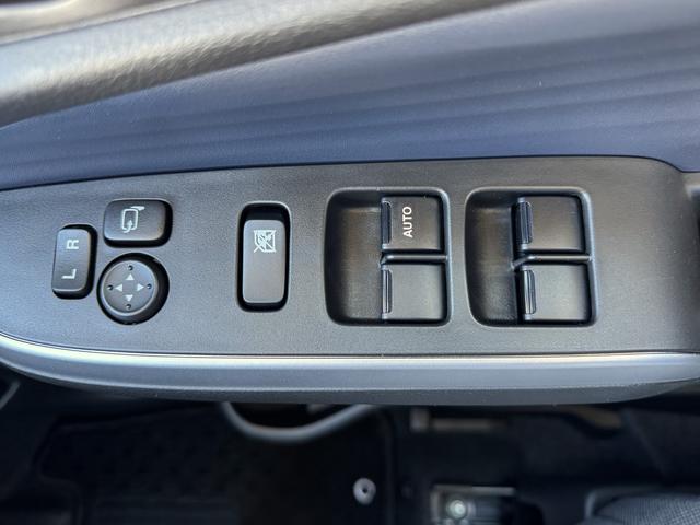 ソリオ ＨＹＢＲＩＤ　ＭＺ　３型　ＤＳＢＳＩＩ／ＡＣＣ／電動スライド　デュアルセンサーブレーキサポートＩＩ　アダプティブクルーズコントロール　電動スライドドア　オートライト　プッシュスタート　シートヒーター　オートエアコン　スズキセーフティーサポート（44枚目）